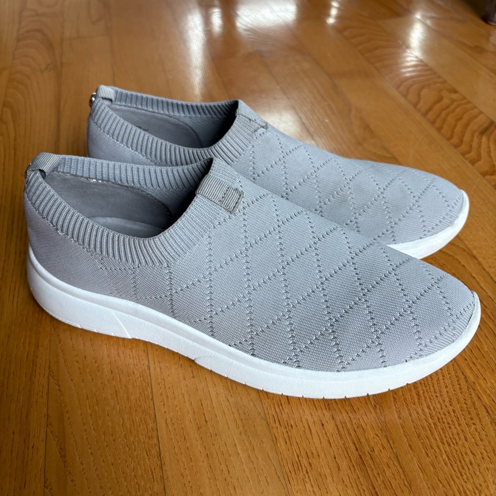 Anne Klein sneakers shoes Aktina iflex slip-on light gray comfy women’s size 8